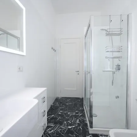 Executive 80 M2, 2floor, Quiet In Navigli-duomo *